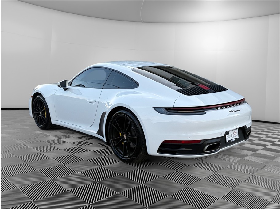 2020 Porsche 911 Coupe photo 3