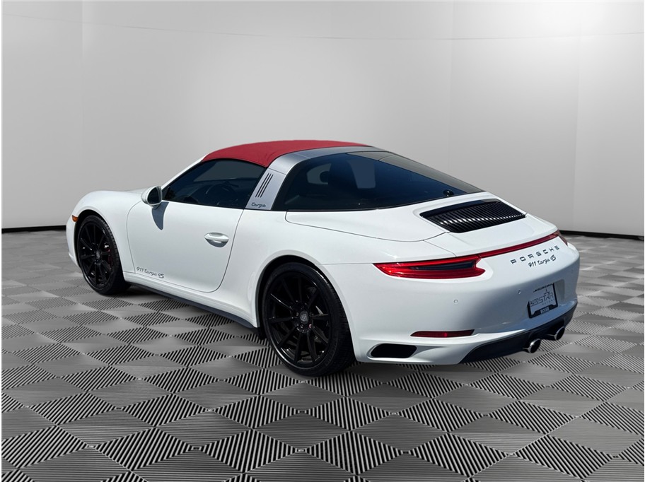 2018 Porsche 911 GTS - Photo 3