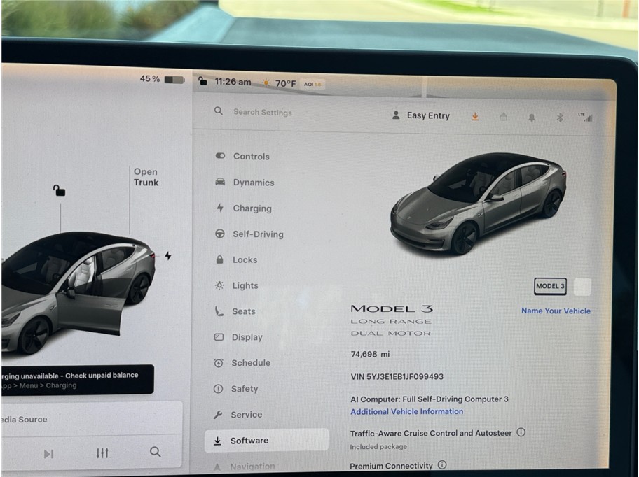 Tesla Model 3 photo 16