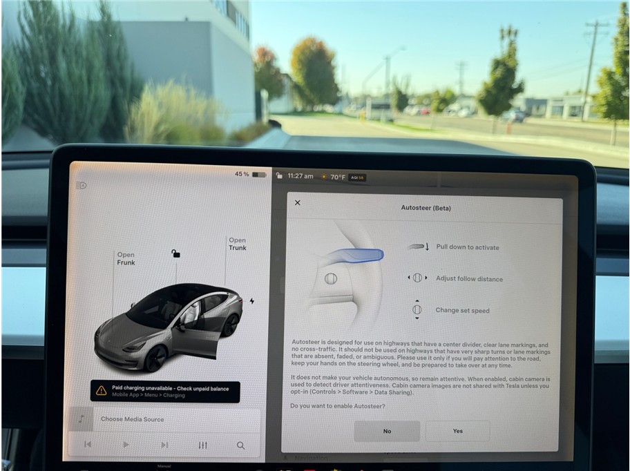 Tesla Model 3 photo 18