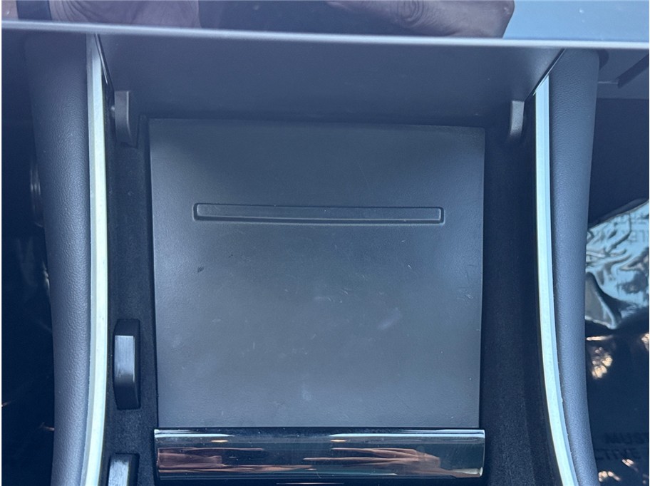 Tesla Model 3 photo 22