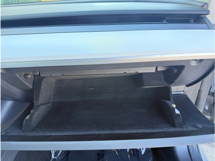Tesla Model 3 photo 38