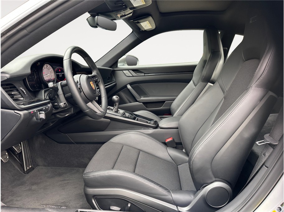 Porsche 911 photo 9