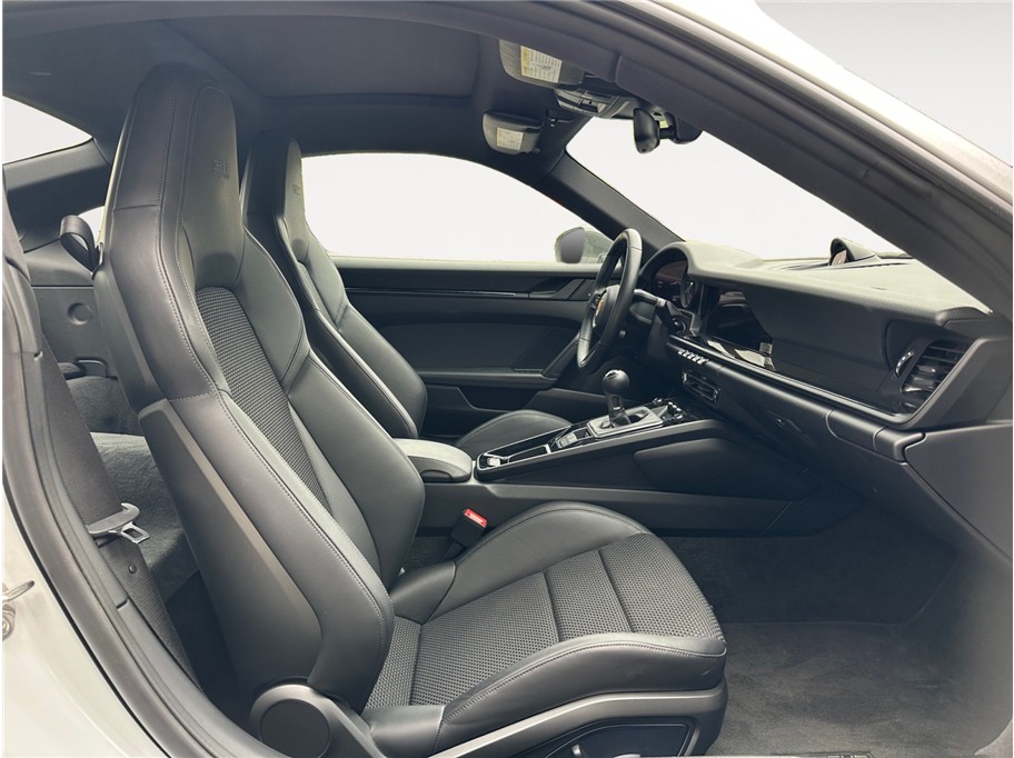 Porsche 911 photo 15