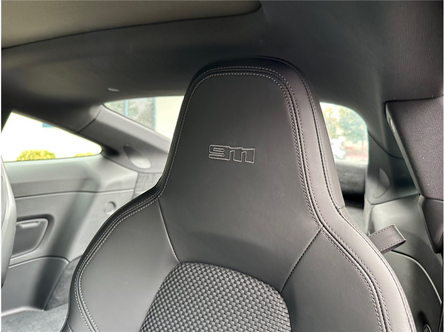 Porsche 911 photo 24
