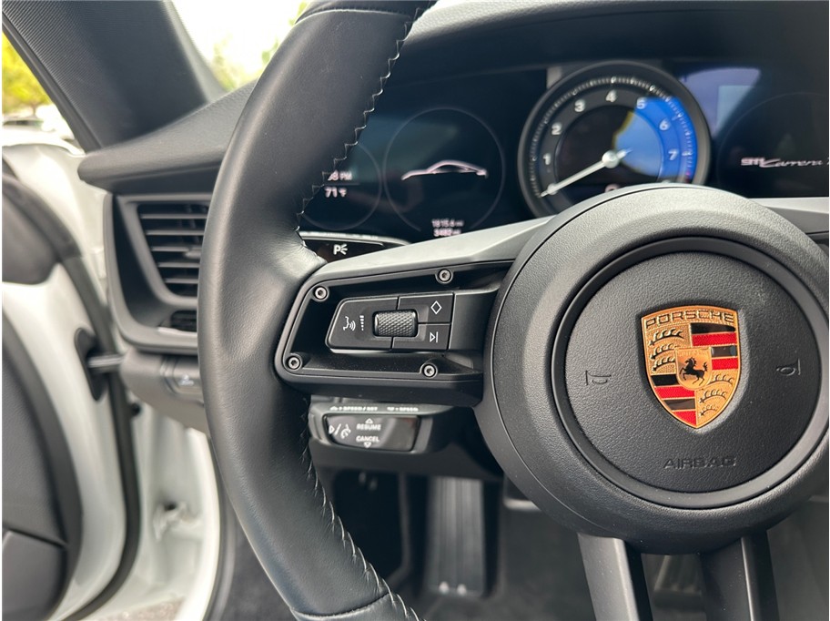 Porsche 911 photo 28