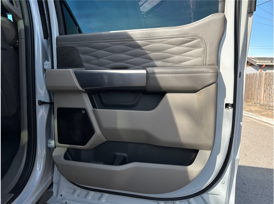 Ford F-350 photo 48