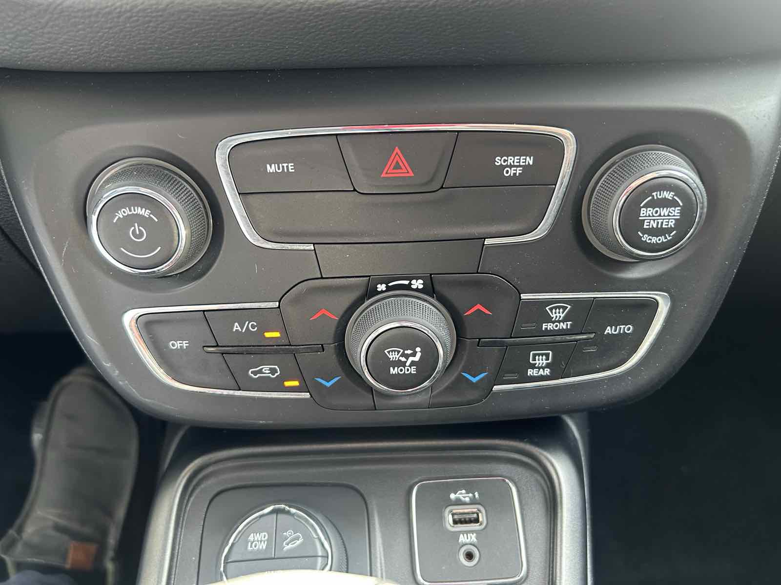 2019 Jeep Compass Trailhawk photo 18