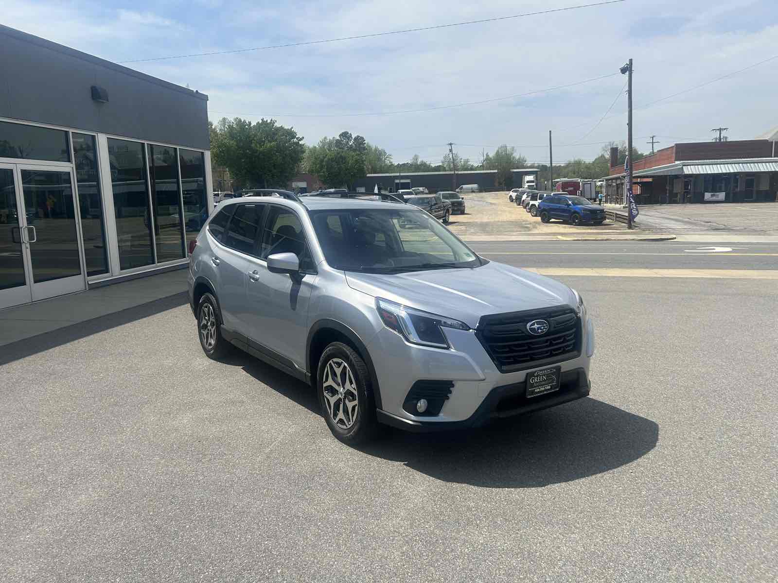 2023 Subaru Forester Premium photo 6