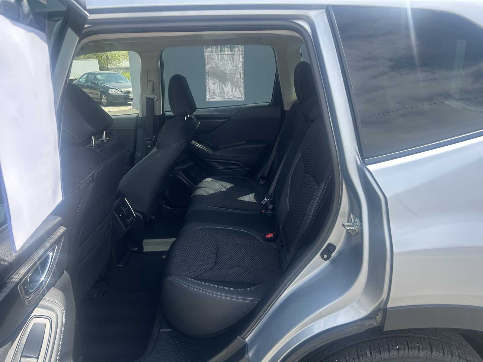 2023 Subaru Forester Premium photo 9