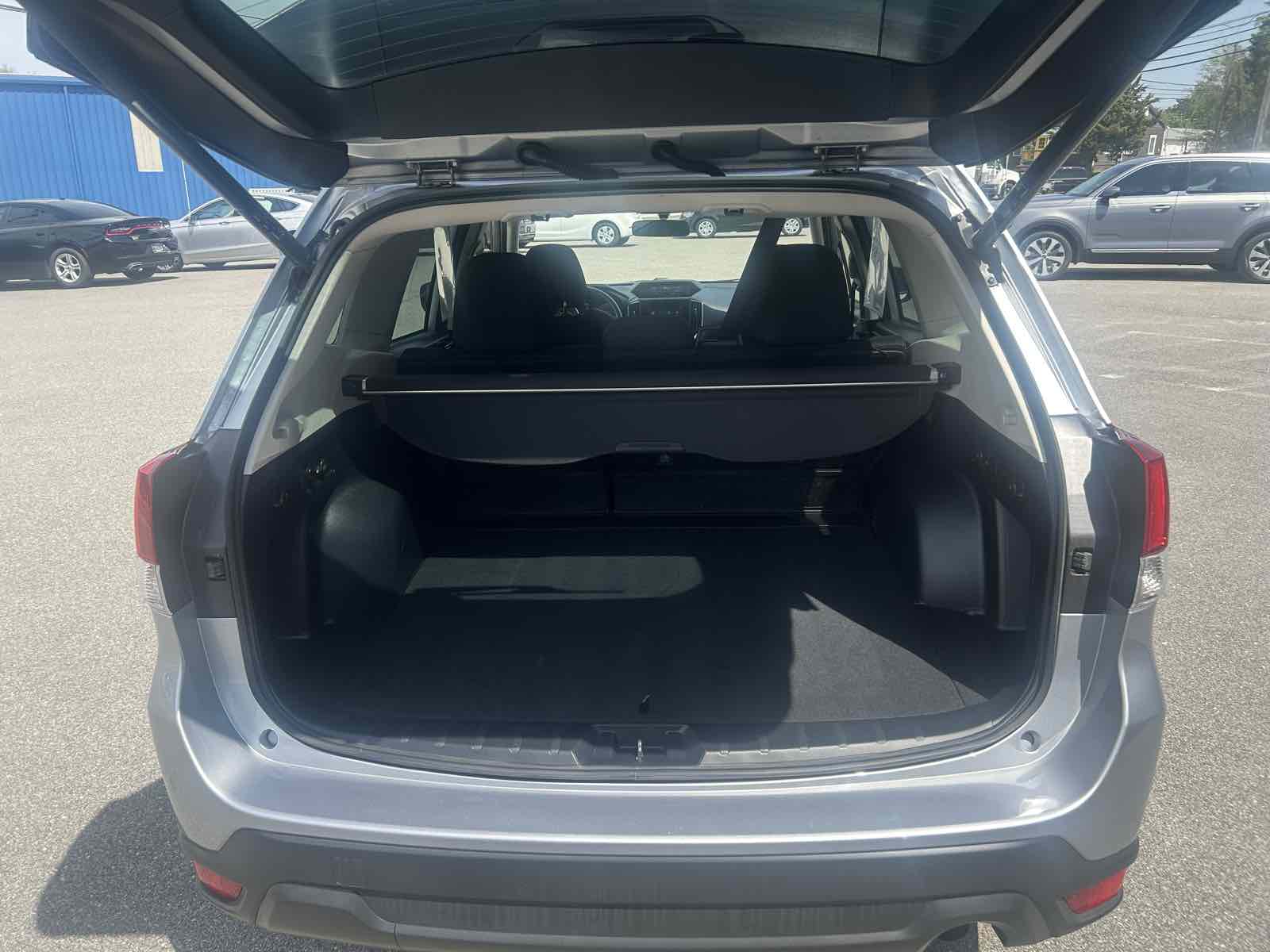 2023 Subaru Forester Premium photo 10