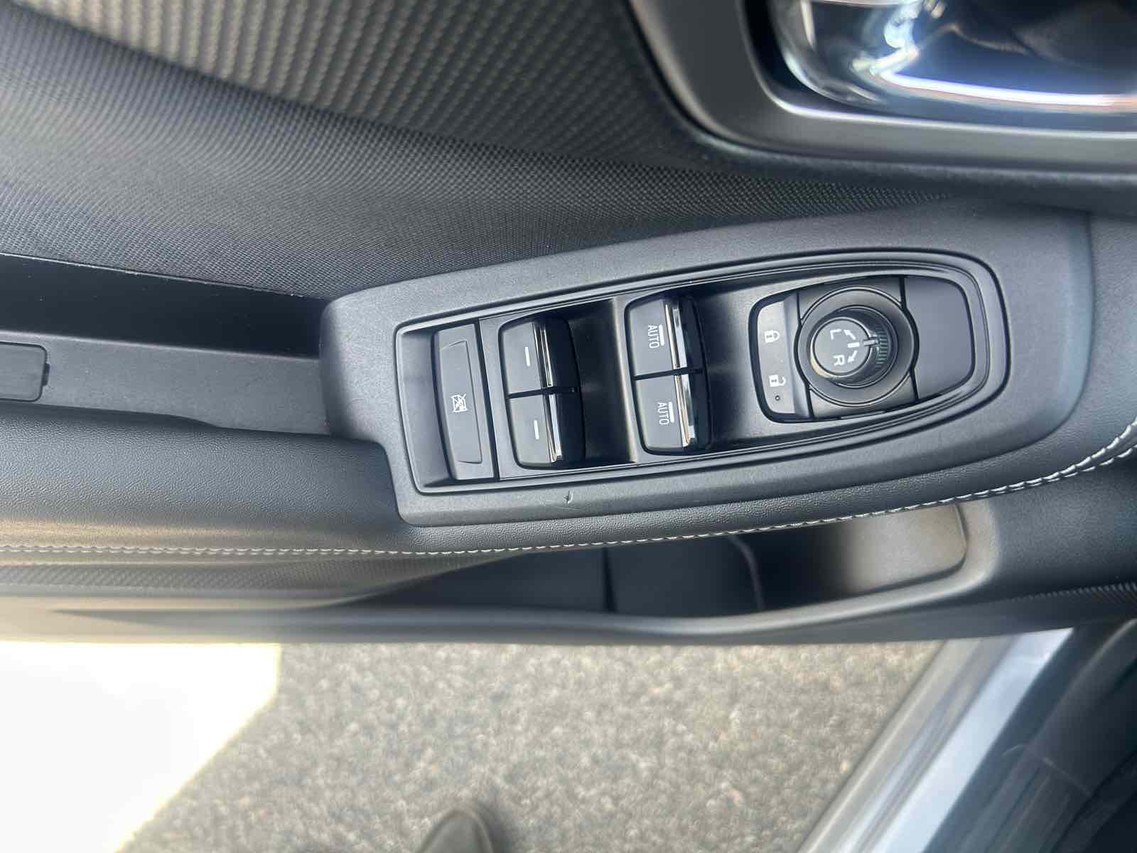 2023 Subaru Forester Premium photo 13
