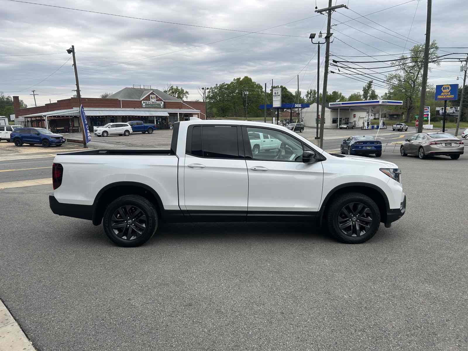 2021 Honda Ridgeline Sport photo 5