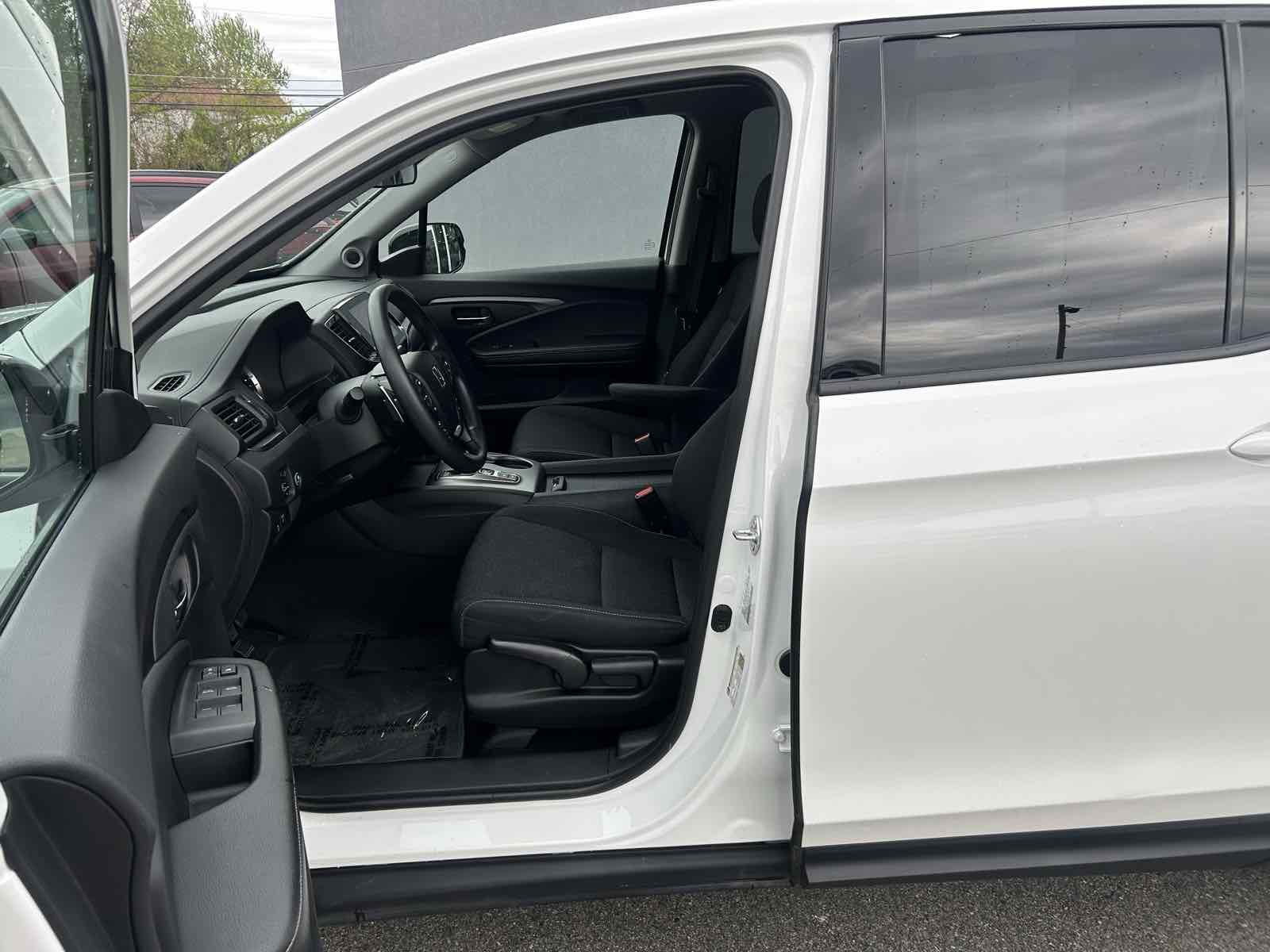 2021 Honda Ridgeline Sport photo 8