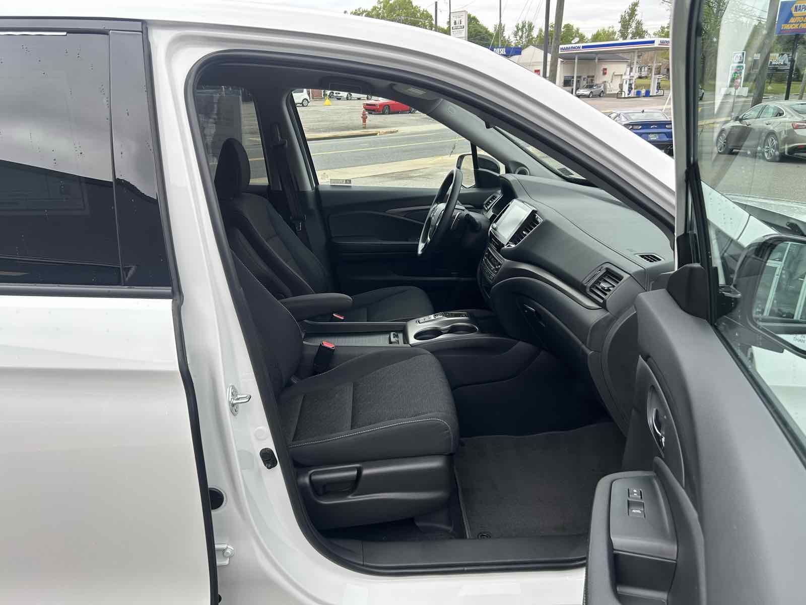2021 Honda Ridgeline Sport photo 13
