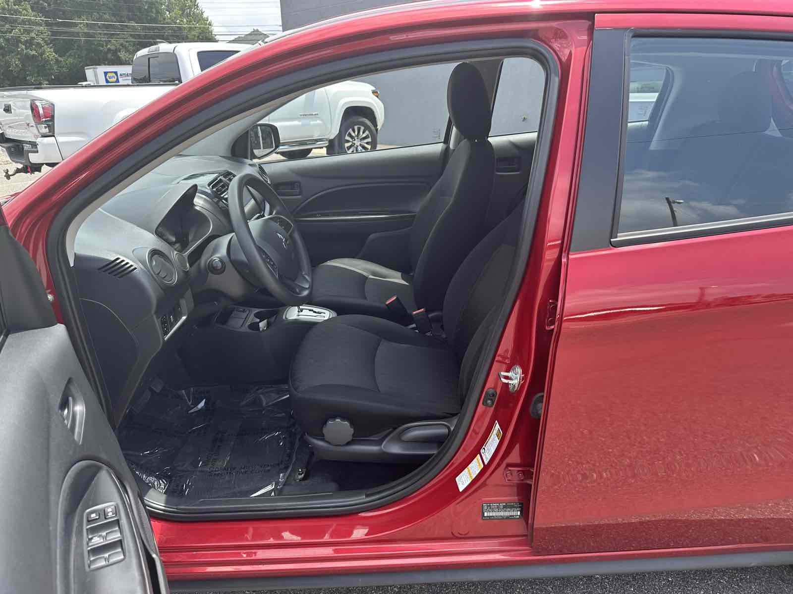 2022 Mitsubishi Mirage ES photo 7