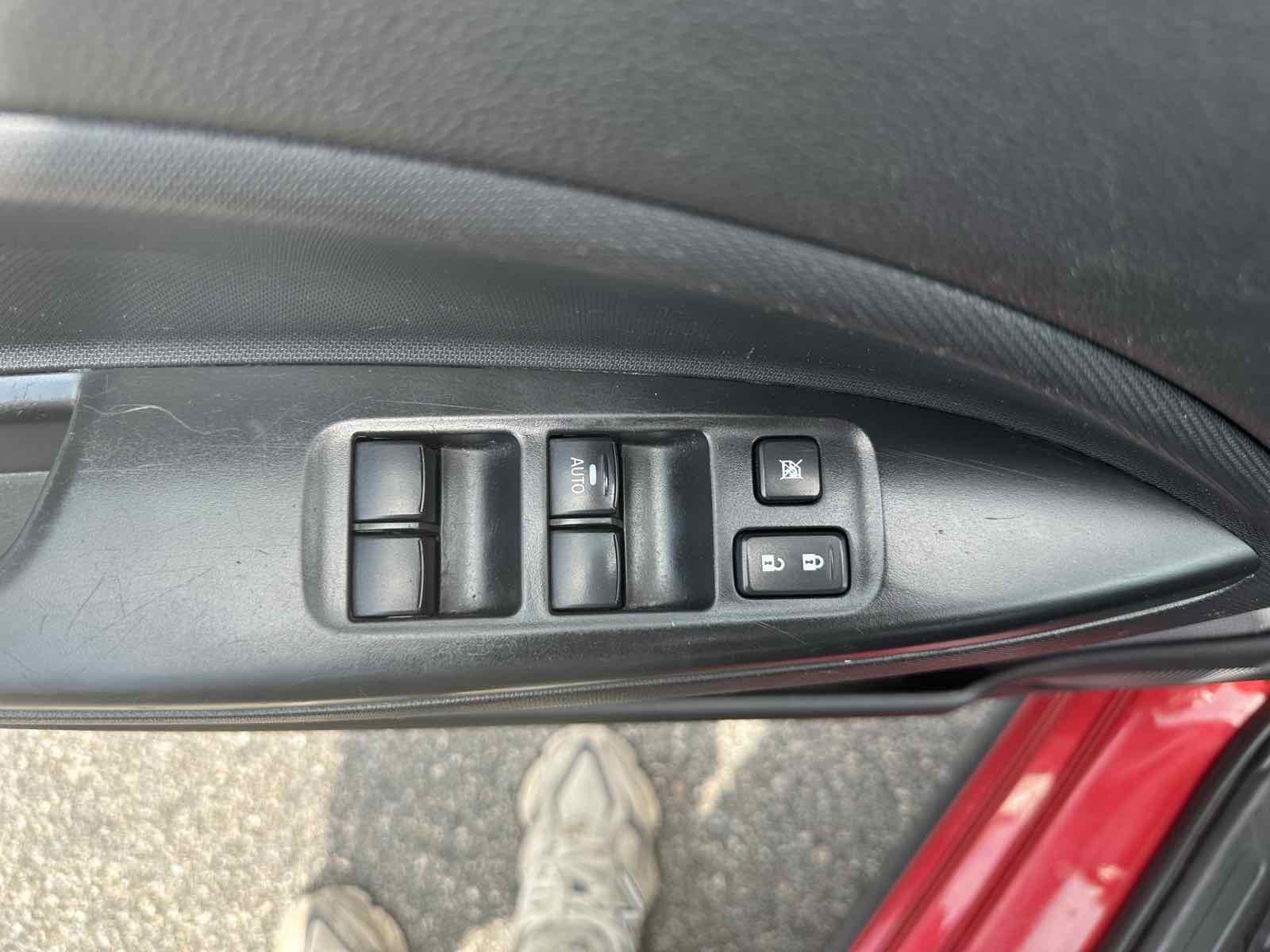 2022 Mitsubishi Mirage ES photo 12