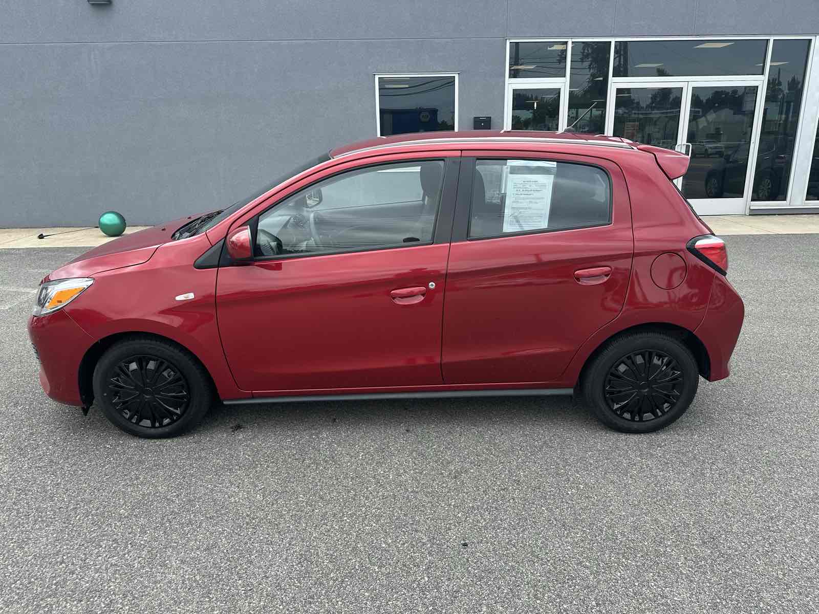 2022 Mitsubishi Mirage ES photo 2