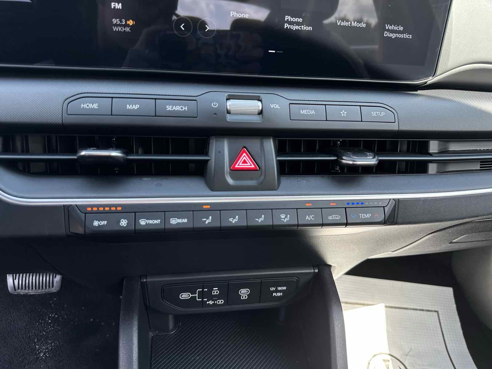 2025 Kia K4 LXS photo 19