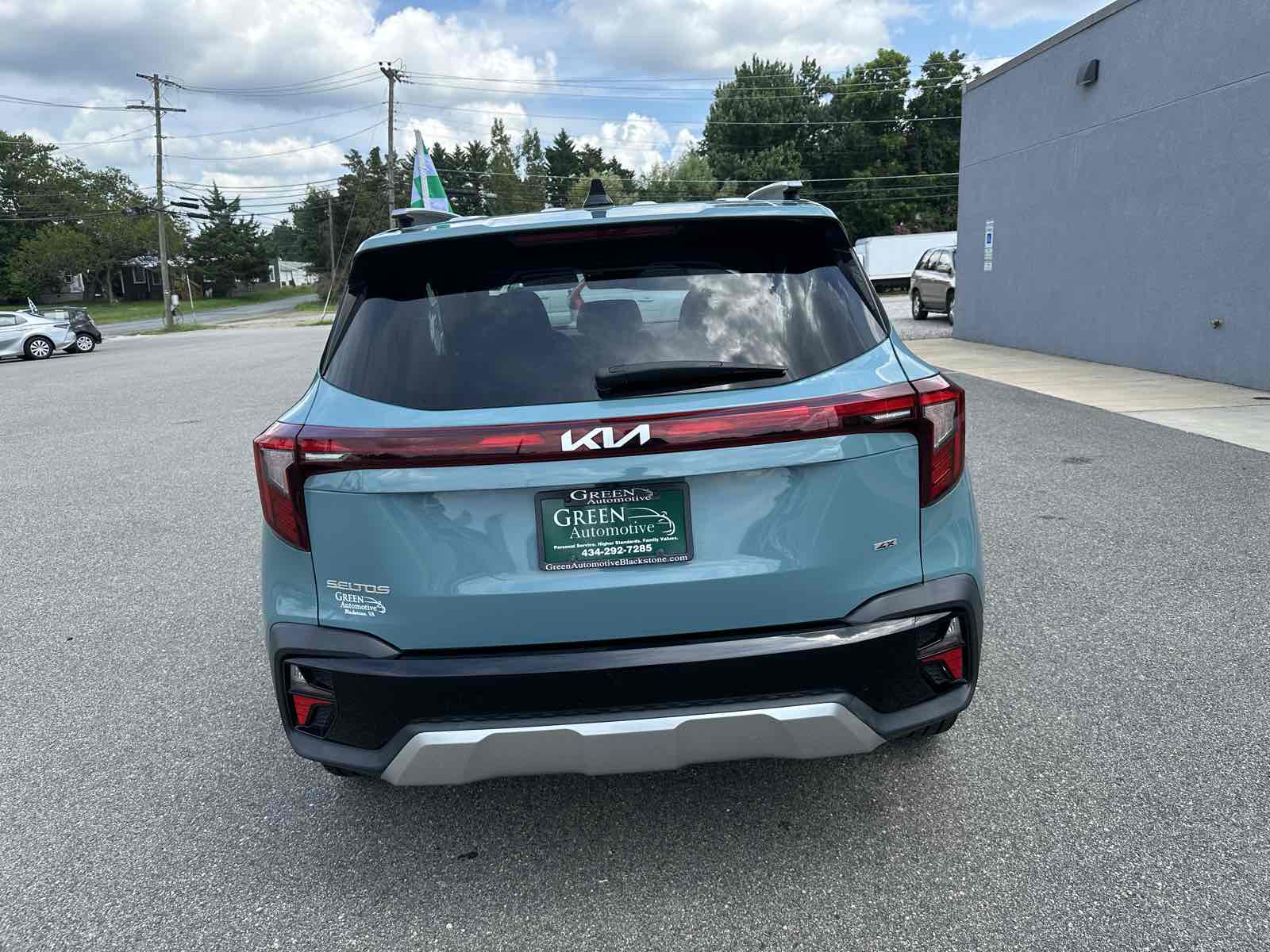 2024 Kia Seltos SX photo 4