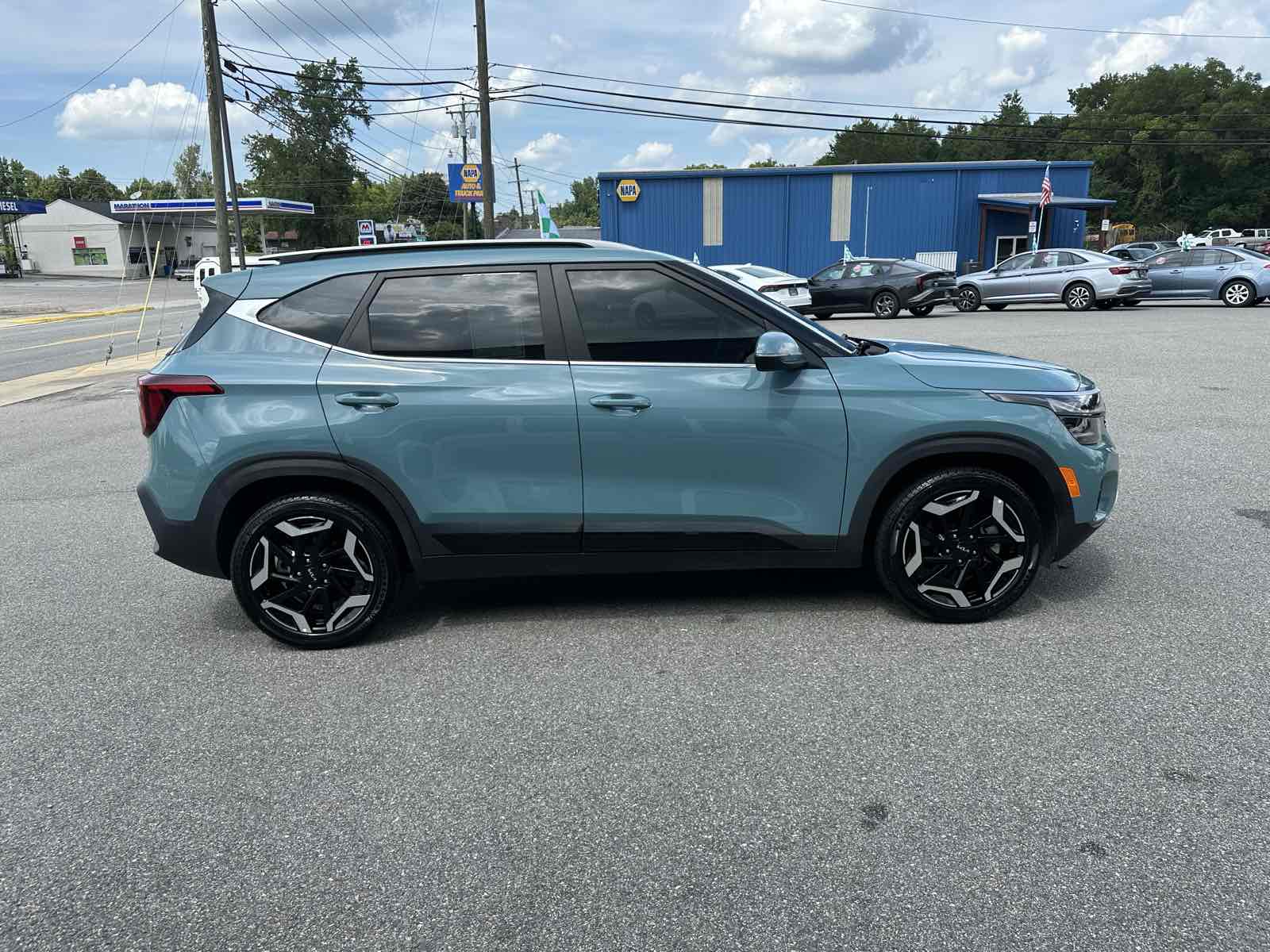 2024 Kia Seltos SX photo 5
