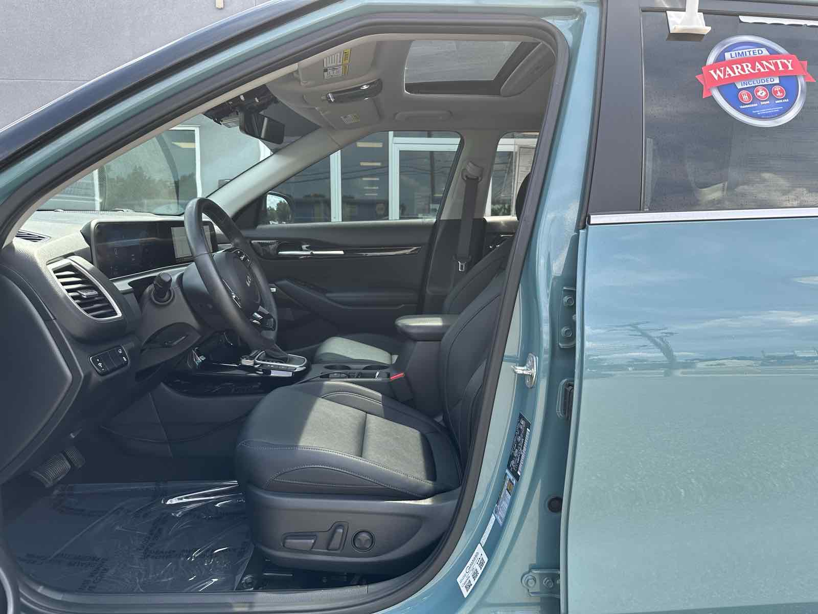 2024 Kia Seltos SX photo 8