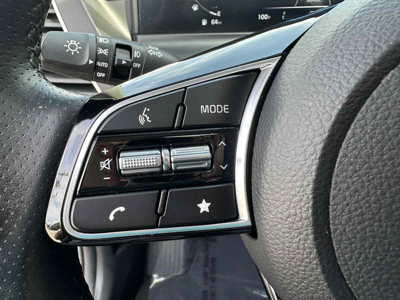 2024 Kia Seltos SX photo 16