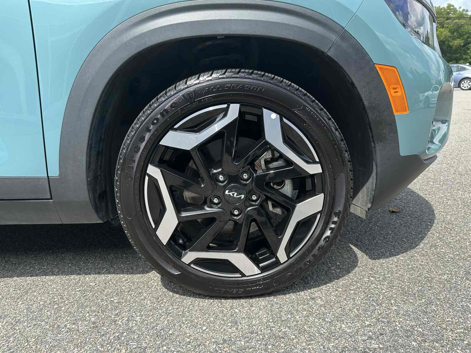 2024 Kia Seltos SX photo 31