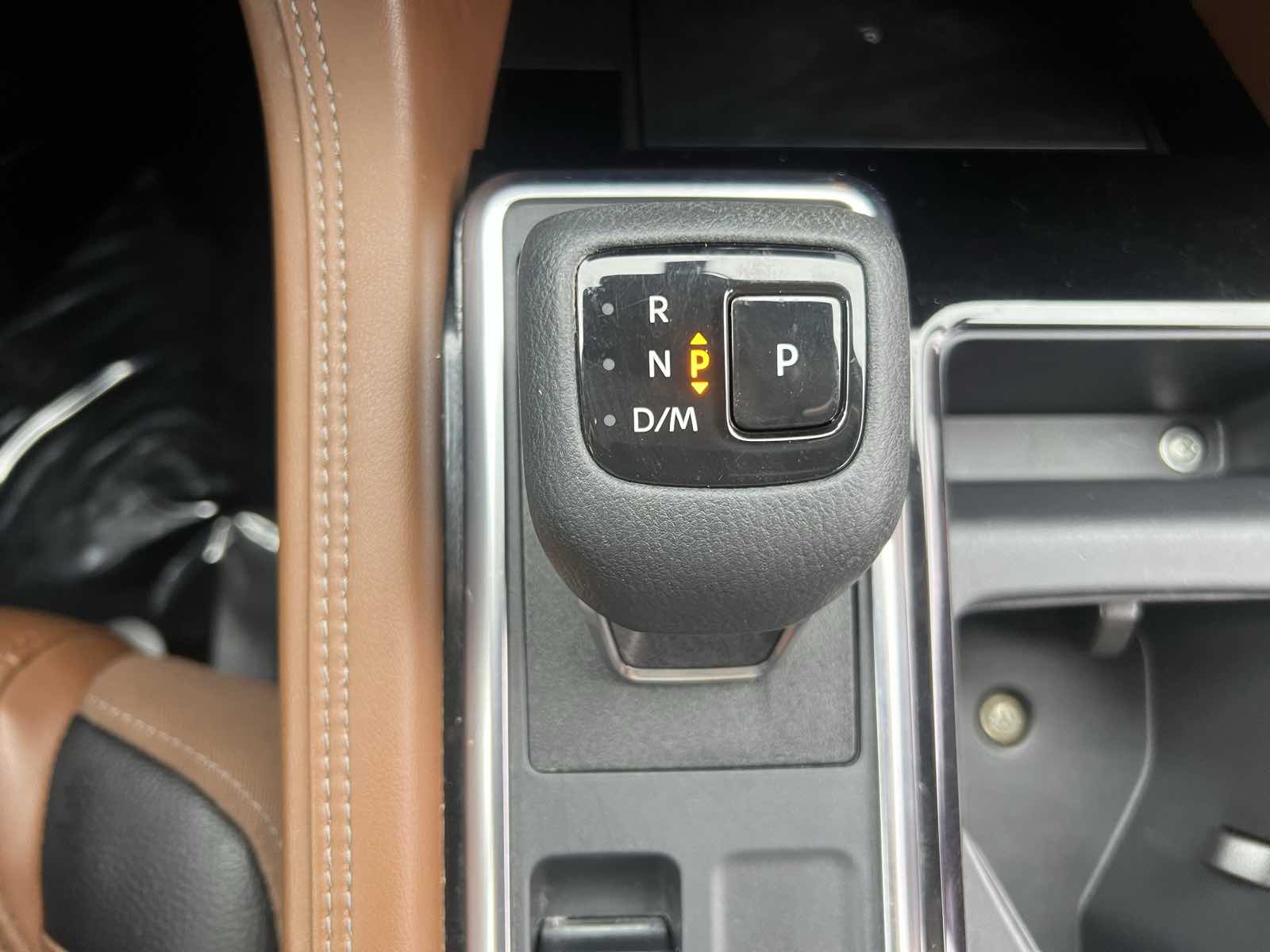 2023 Nissan Pathfinder Platinum photo 26