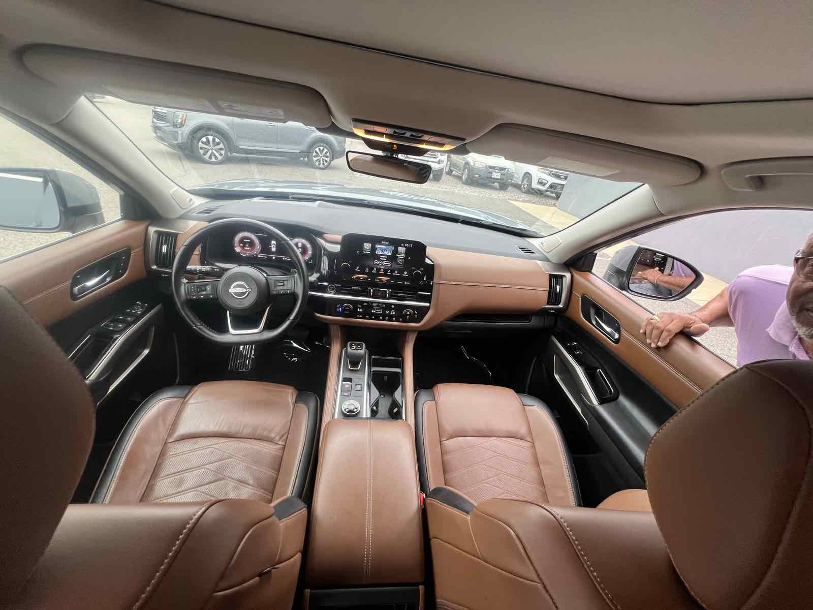 2023 Nissan Pathfinder Platinum photo 28