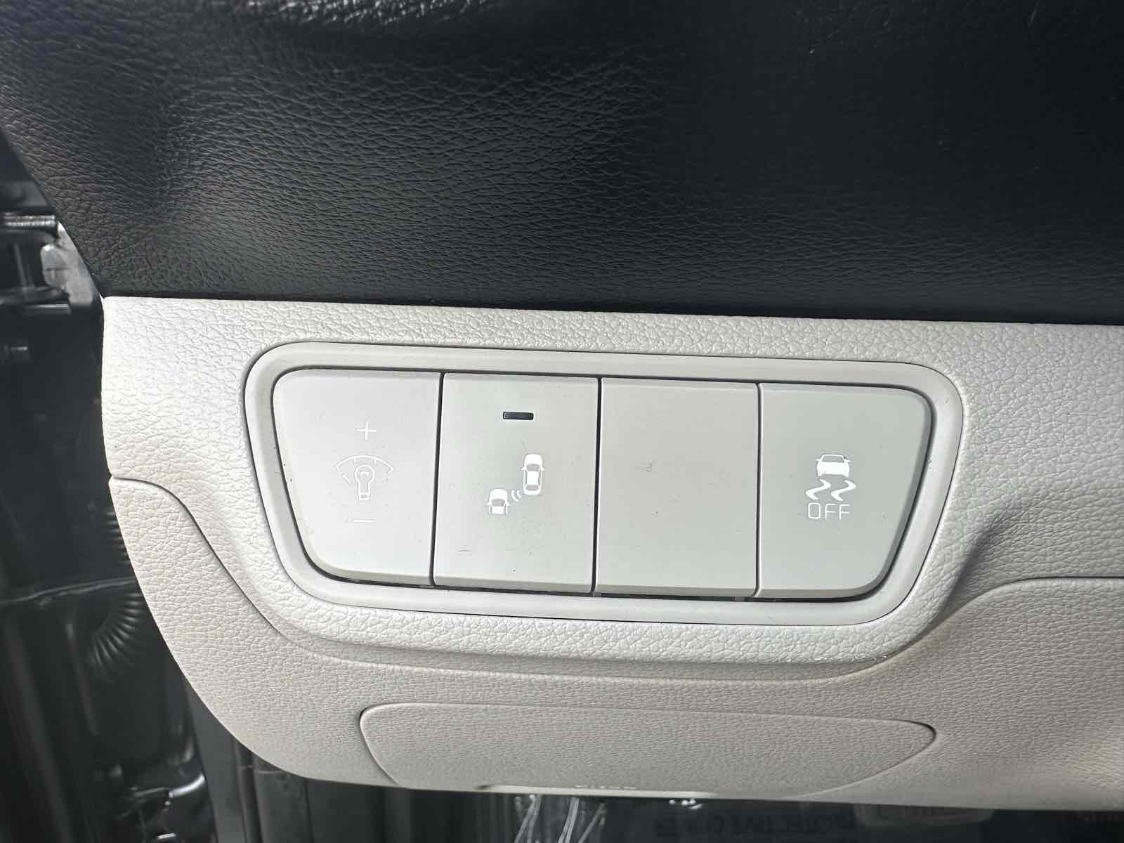 2022 Kia Forte LXS photo 14