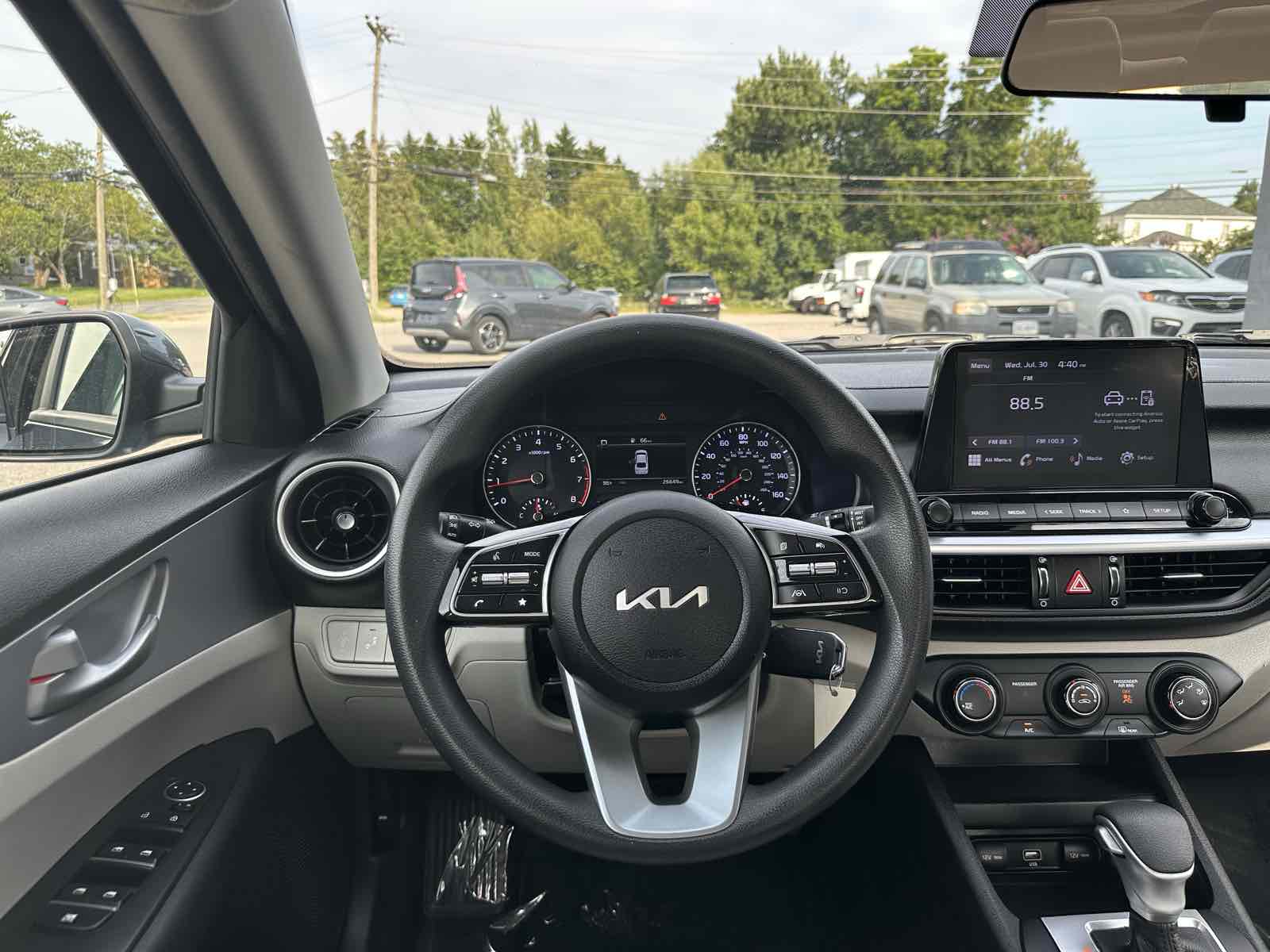 2022 Kia Forte LXS photo 23