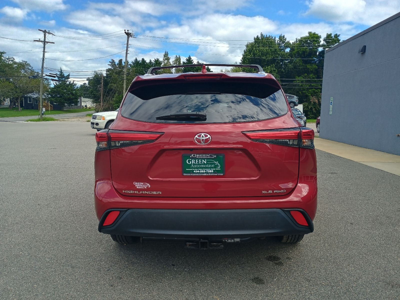 2022 Toyota Highlander XLE photo 2