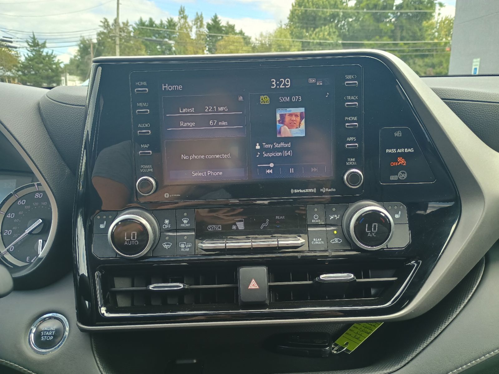2022 Toyota Highlander XLE photo 12