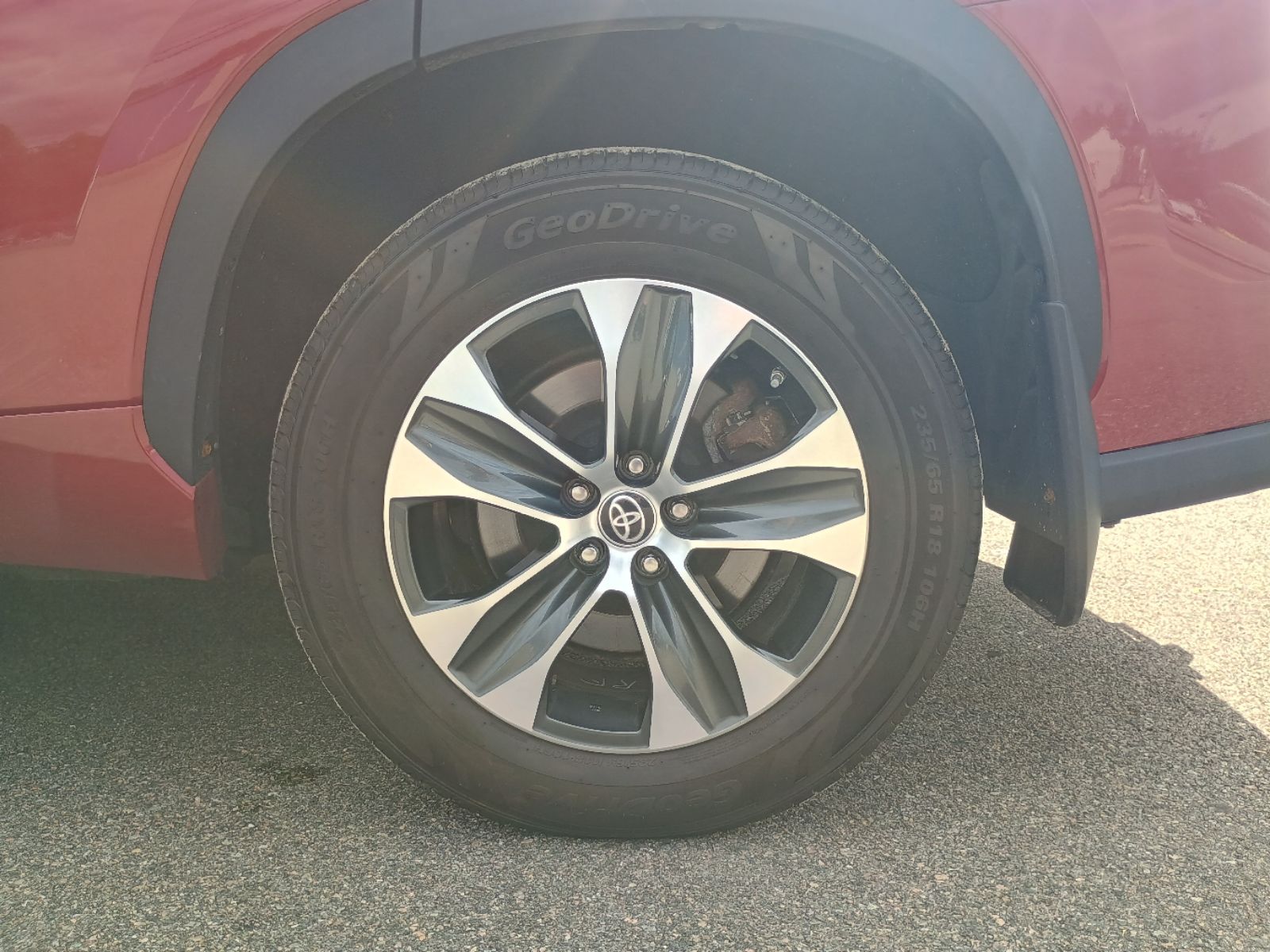2022 Toyota Highlander XLE photo 31
