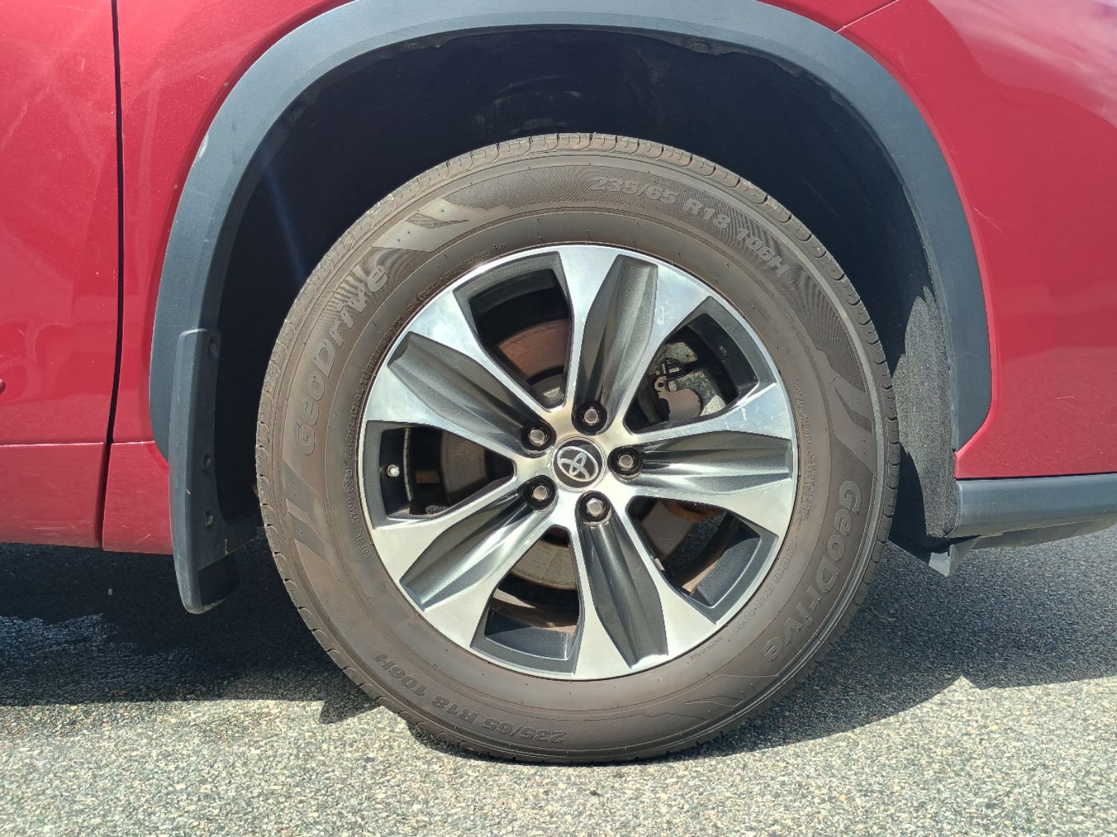 2022 Toyota Highlander XLE photo 33