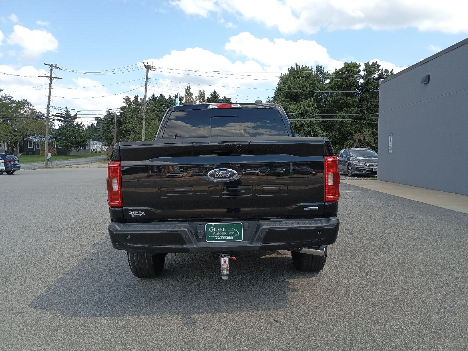 2021 Ford F-150 XLT photo 2