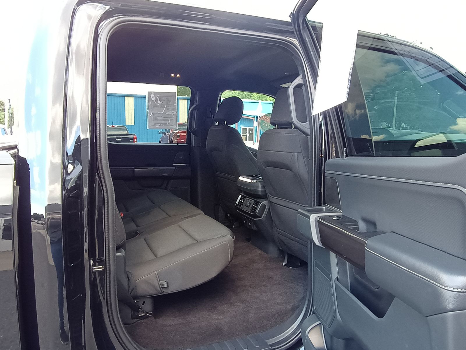 2021 Ford F-150 XLT photo 8