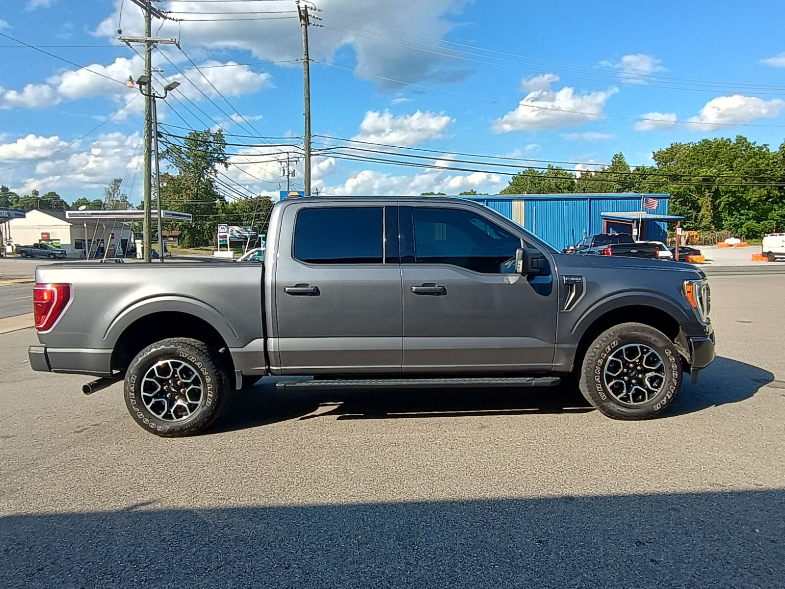 2021 Ford F-150 XLT photo 4