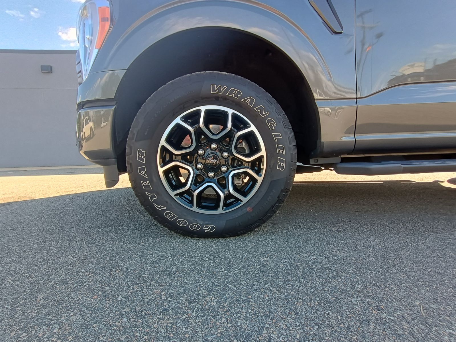 2021 Ford F-150 XLT photo 23