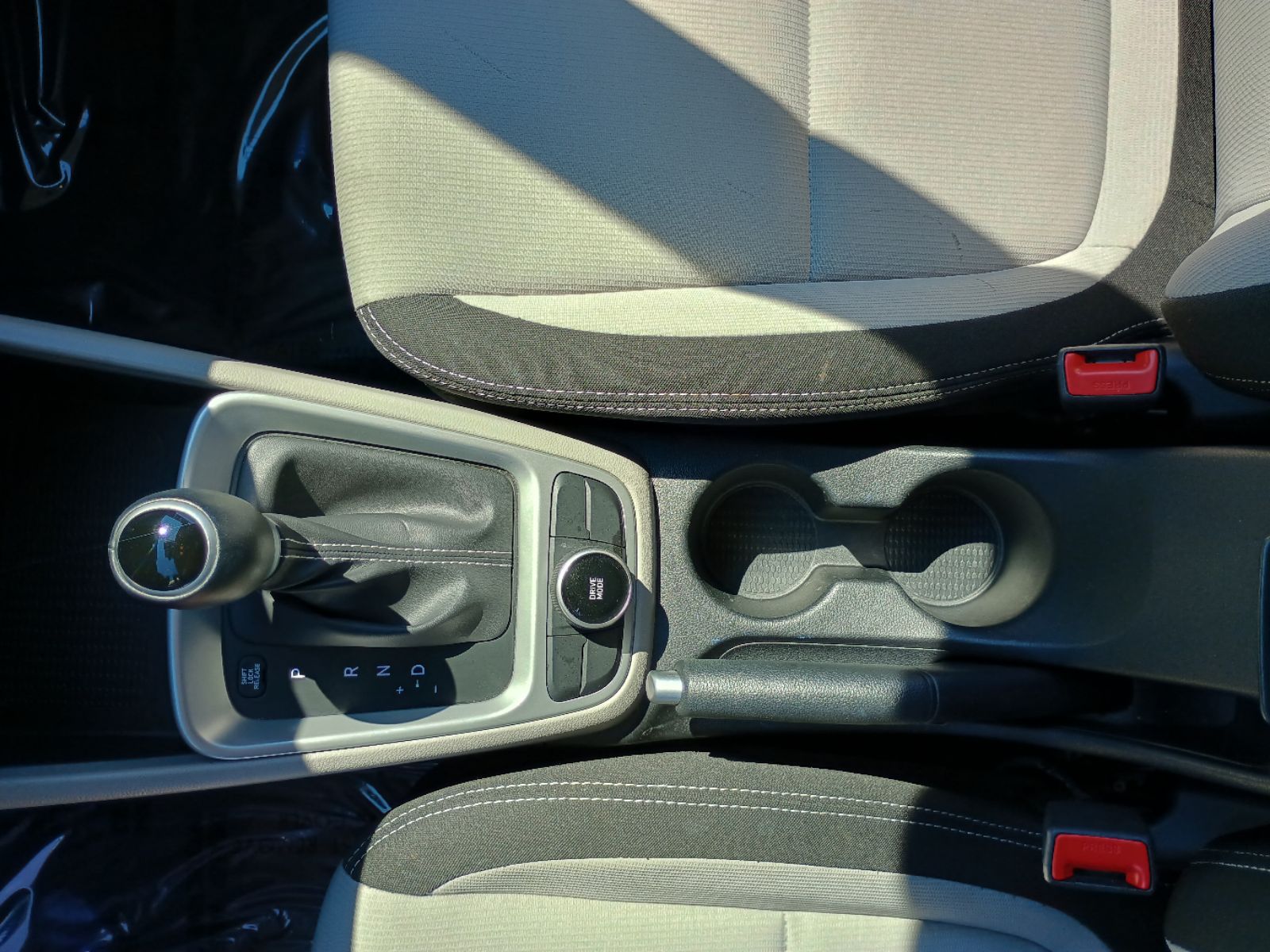 2024 Hyundai Venue SEL - Photo 16