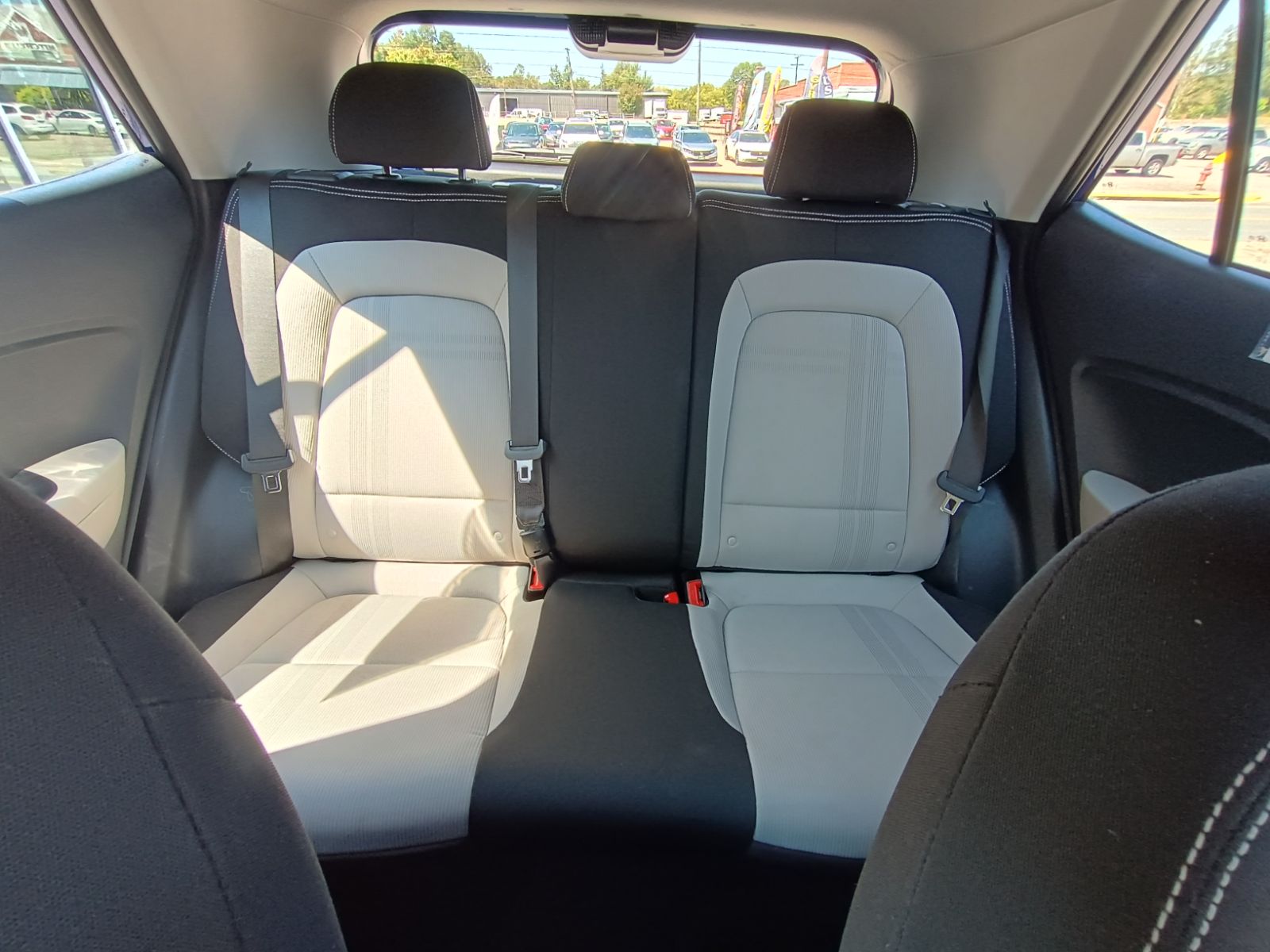 2024 Hyundai Venue SEL - Photo 18