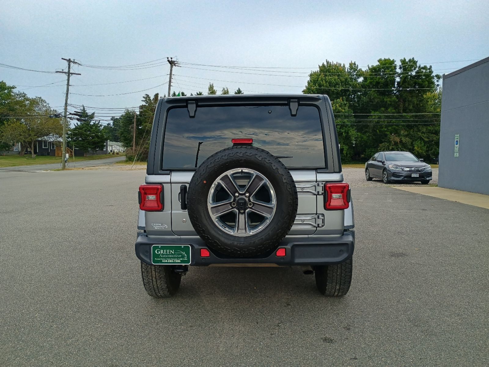2019 Jeep Wrangler Unlimited Sahara photo 3