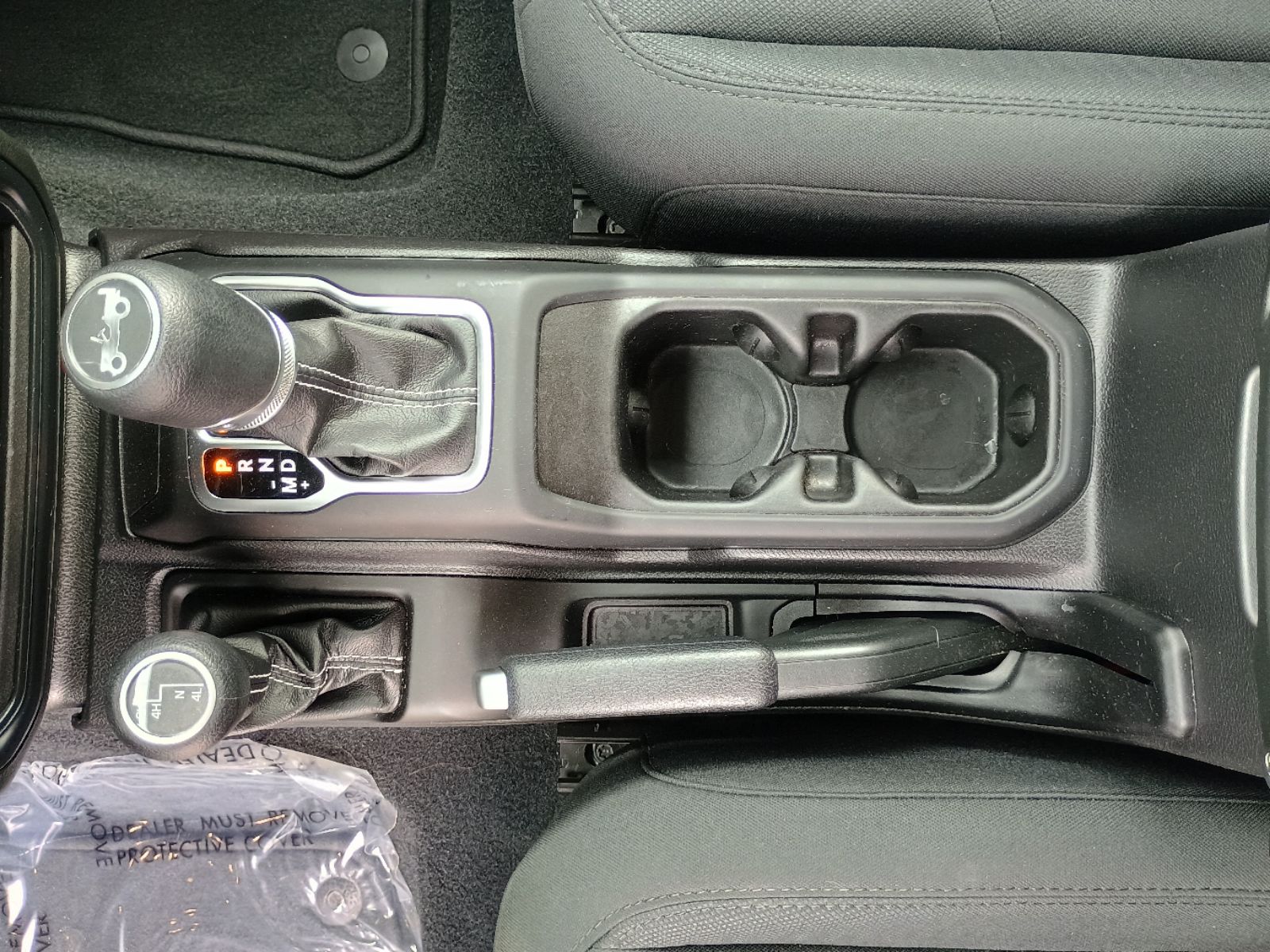2019 Jeep Wrangler Unlimited Sahara photo 14