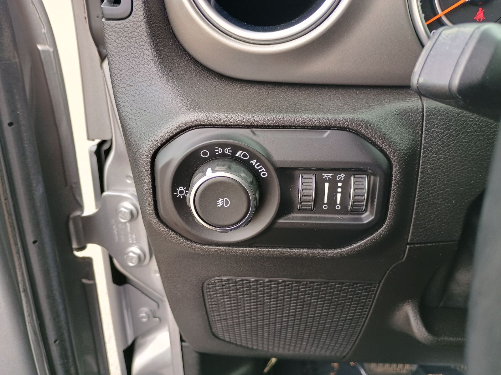 2019 Jeep Wrangler Unlimited Sahara photo 26