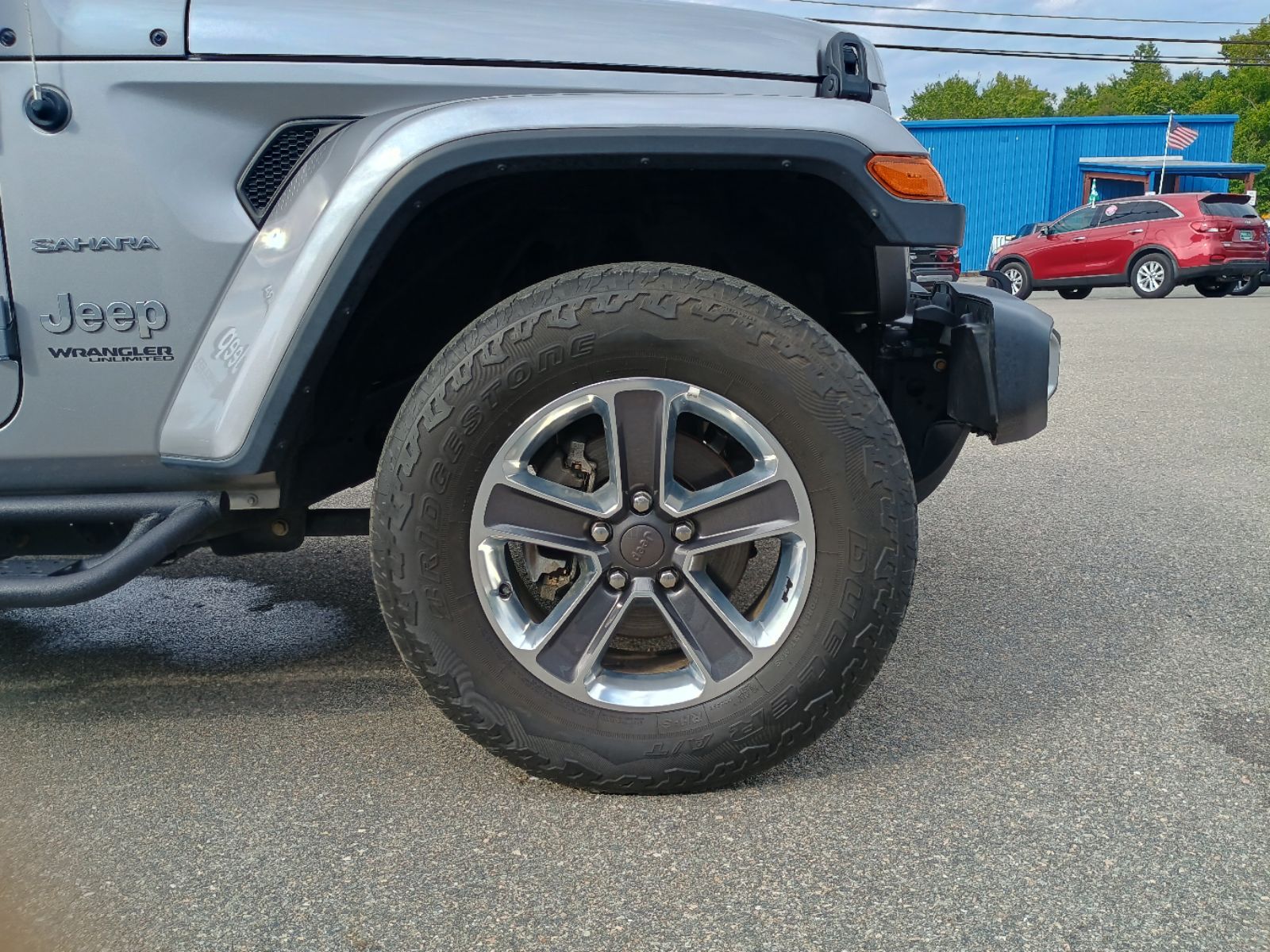 2019 Jeep Wrangler Unlimited Sahara photo 34