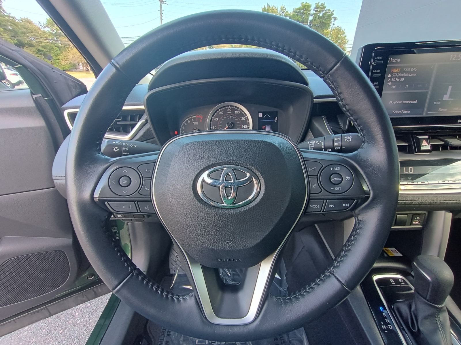 2022 Toyota Corolla Cross LE photo 10