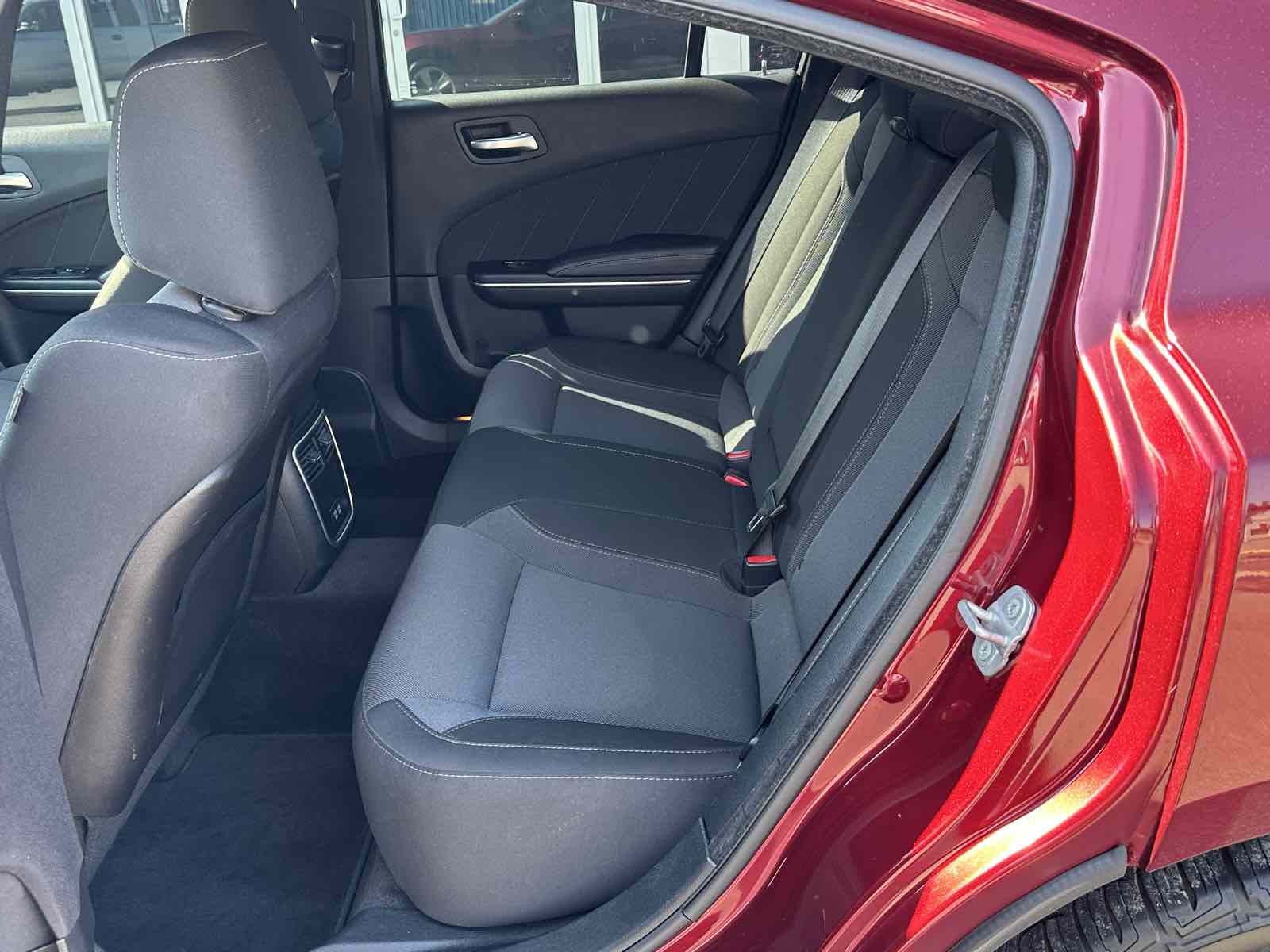 2018 Dodge Charger SXT Plus photo 6
