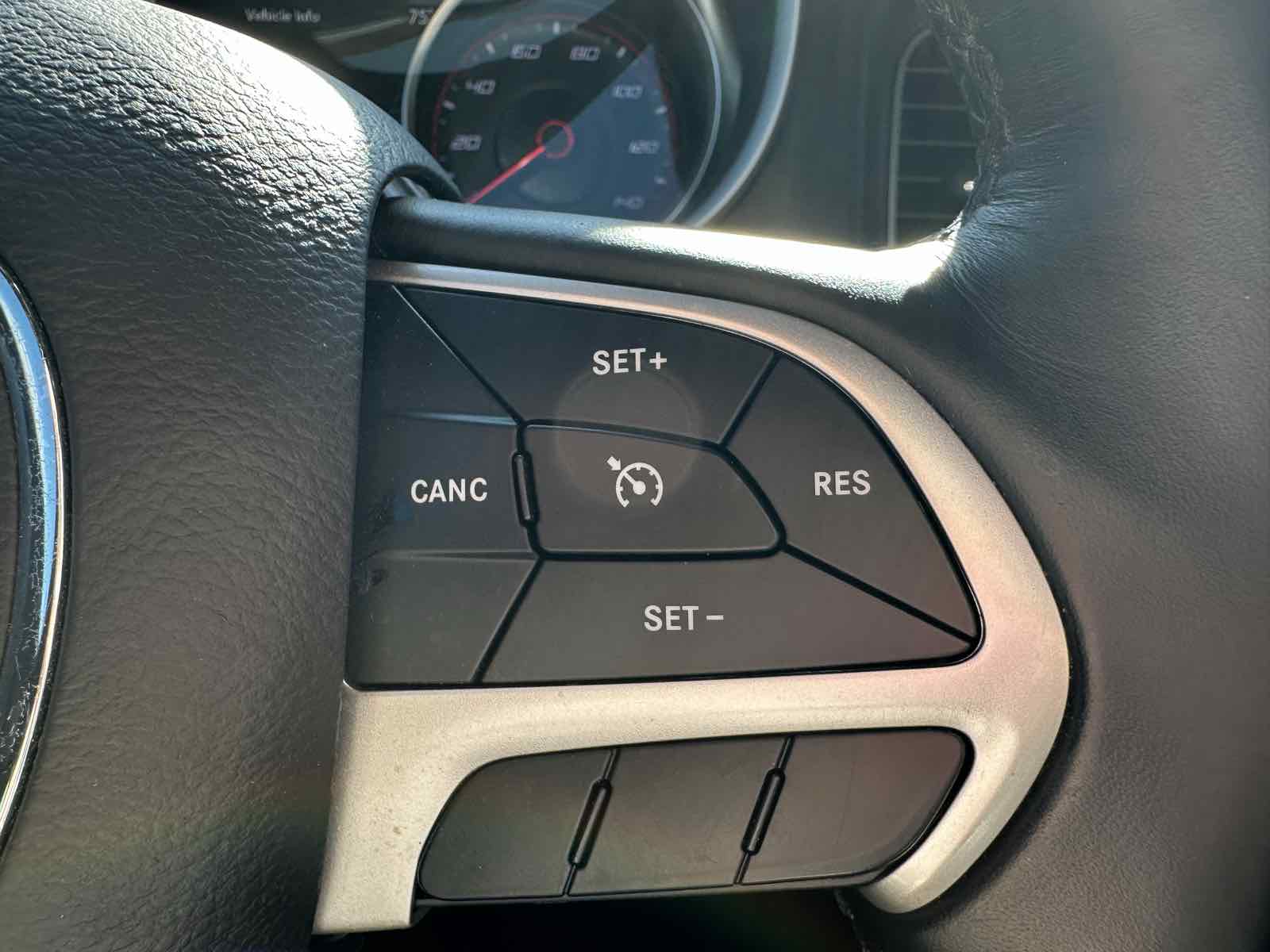 2018 Dodge Charger SXT Plus photo 14