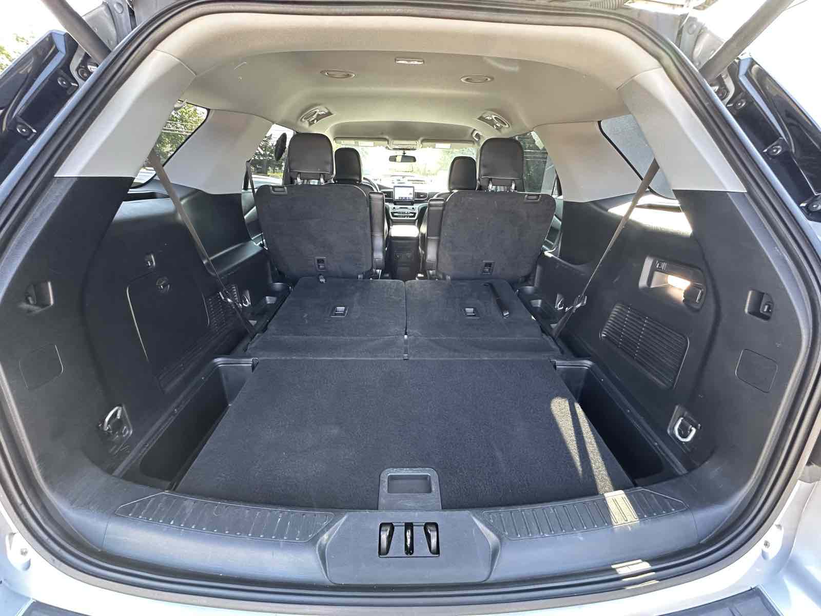 2023 Ford Explorer XLT photo 20